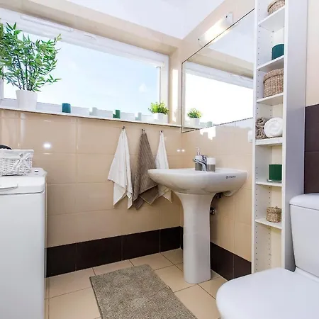 Apartament Z Widokiem Na Obc *